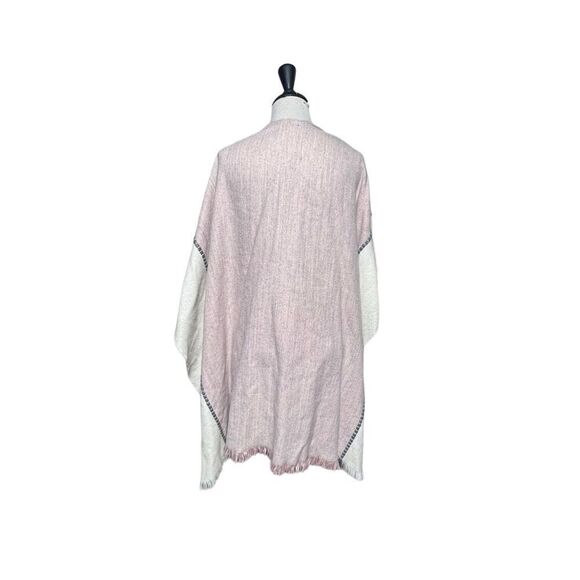 Anthropologie Do Everything in Love Pink Boho Shabby Chic Poncho Shawl - Picture 4 of 5